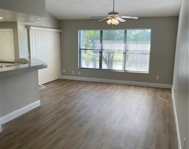 13331 Greengate Boulevard - Photo Thumbnail 6
