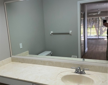 13331 Greengate Boulevard - Photo Thumbnail 20