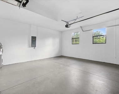 1310 Jefferson Avenue - Photo Thumbnail 24