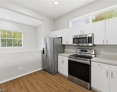 3442 Pointe Creek Court - Photo Thumbnail 5