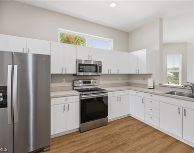 3442 Pointe Creek Court - Photo Thumbnail 2