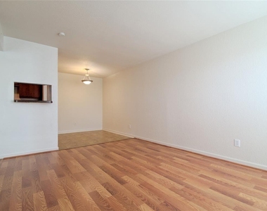 8100 Creekbend Drive - Photo Thumbnail 3