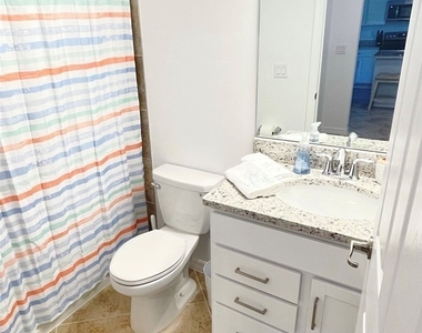 43011 Greenway Boulevard - Photo Thumbnail 16