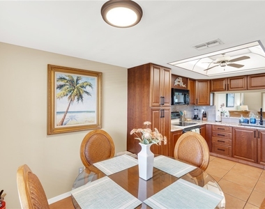 12150 Kelly Sands Way - Photo Thumbnail 4