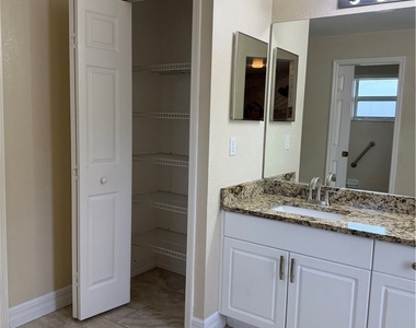 1235 Shelby Parkway - Photo Thumbnail 17