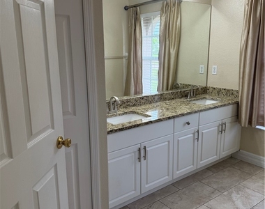 1235 Shelby Parkway - Photo Thumbnail 16