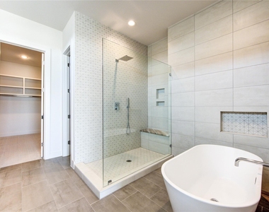 2418 Gray Street - Photo Thumbnail 29
