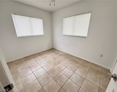 13208 Fourth Street - Photo Thumbnail 8