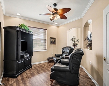 1230 Sweetwater Lane - Photo Thumbnail 5