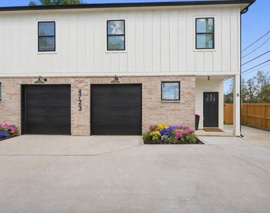 4723 Mallow Street - Photo Thumbnail 1