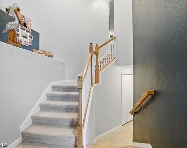 17291 Cherrywood Court - Photo Thumbnail 7