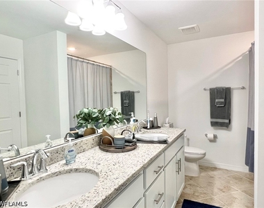 43020 Greenway Boulevard - Photo Thumbnail 13
