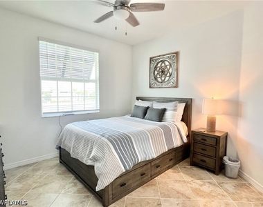 43020 Greenway Boulevard - Photo Thumbnail 12