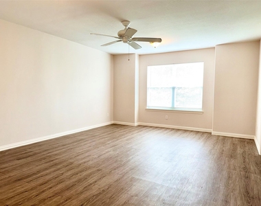 12505 Venus Park Lane - Photo Thumbnail 11
