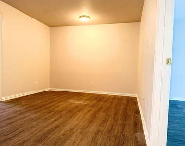 12505 Venus Park Lane - Photo Thumbnail 24