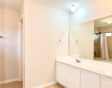 12505 Venus Park Lane - Photo Thumbnail 10