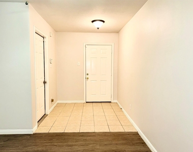 12505 Venus Park Lane - Photo Thumbnail 14