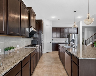 6007 Marsh Lake Court - Photo Thumbnail 13