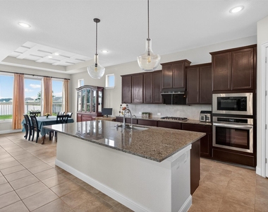 6007 Marsh Lake Court - Photo Thumbnail 11