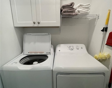 43050 Greenway Boulevard - Photo Thumbnail 12