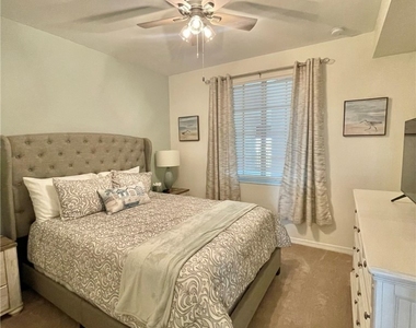 43050 Greenway Boulevard - Photo Thumbnail 13