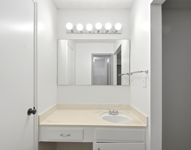 2275 Triway Lane - Photo Thumbnail 27