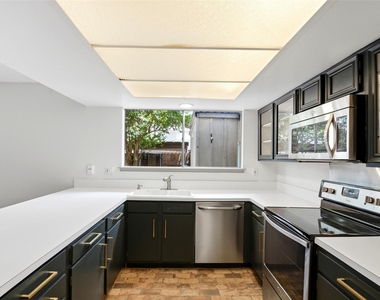 2275 Triway Lane - Photo Thumbnail 19