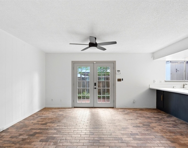 2275 Triway Lane - Photo Thumbnail 12