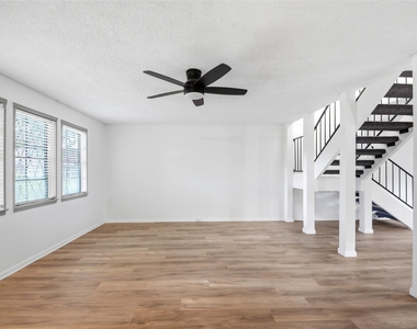 2275 Triway Lane - Photo Thumbnail 9