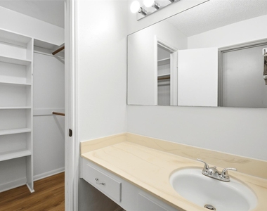 2275 Triway Lane - Photo Thumbnail 34