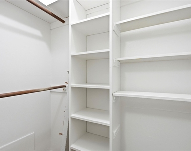 2275 Triway Lane - Photo Thumbnail 32