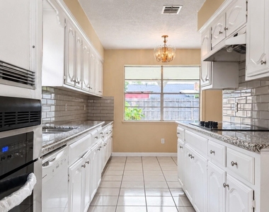 4418 Ponca Street - Photo Thumbnail 6