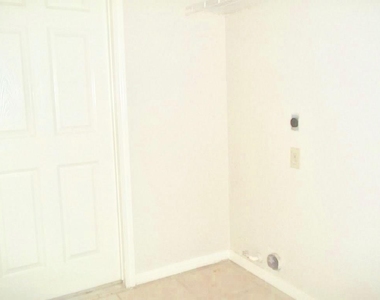 7419 Winkleman Road - Photo Thumbnail 8