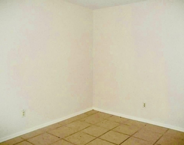 7419 Winkleman Road - Photo Thumbnail 11
