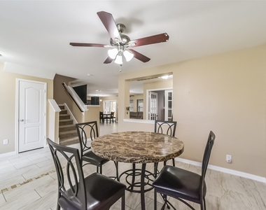 3818 Brook Garden Lane - Photo Thumbnail 21