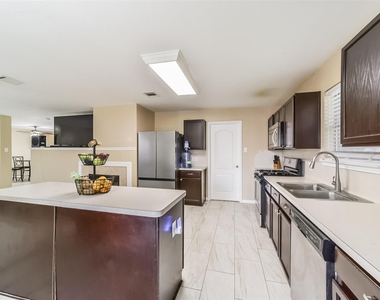 3818 Brook Garden Lane - Photo Thumbnail 20