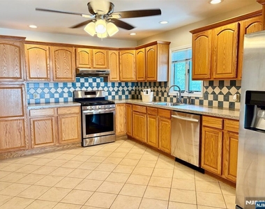 25 Dell Glen - Photo Thumbnail 2