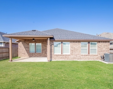 4606 Wildflower Way - Photo Thumbnail 13