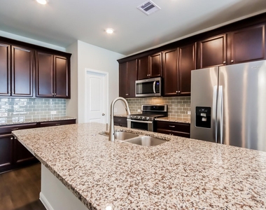 4606 Wildflower Way - Photo Thumbnail 4