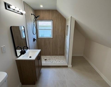 94 Irving - Photo Thumbnail 6