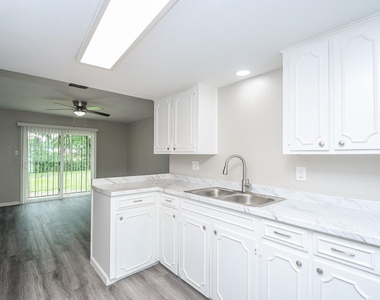 12610 Plum Meadow Lane - Photo Thumbnail 4