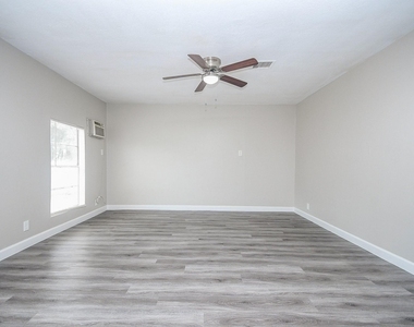 12610 Plum Meadow Lane - Photo Thumbnail 11