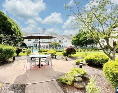 187 Paterson - Photo Thumbnail 9