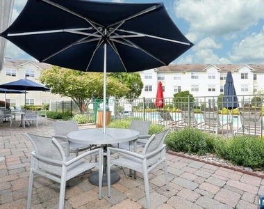 187 Paterson - Photo Thumbnail 14