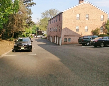 522 N Maple - Photo Thumbnail 12