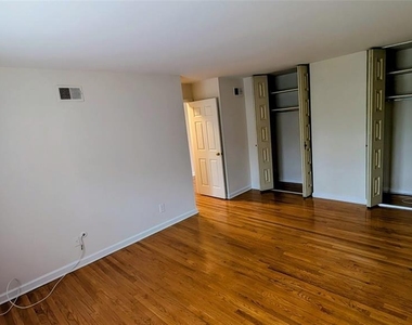 522 N Maple - Photo Thumbnail 7