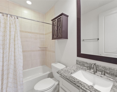 2305 Bastrop Street - Photo Thumbnail 2