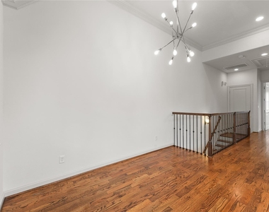 2305 Bastrop Street - Photo Thumbnail 6
