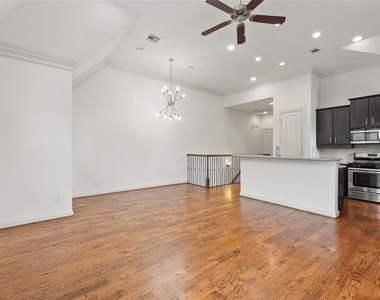 2305 Bastrop Street - Photo Thumbnail 8