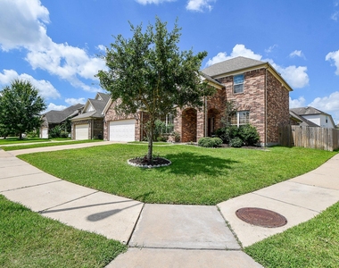 4302 Trinity Creek Court - Photo Thumbnail 2